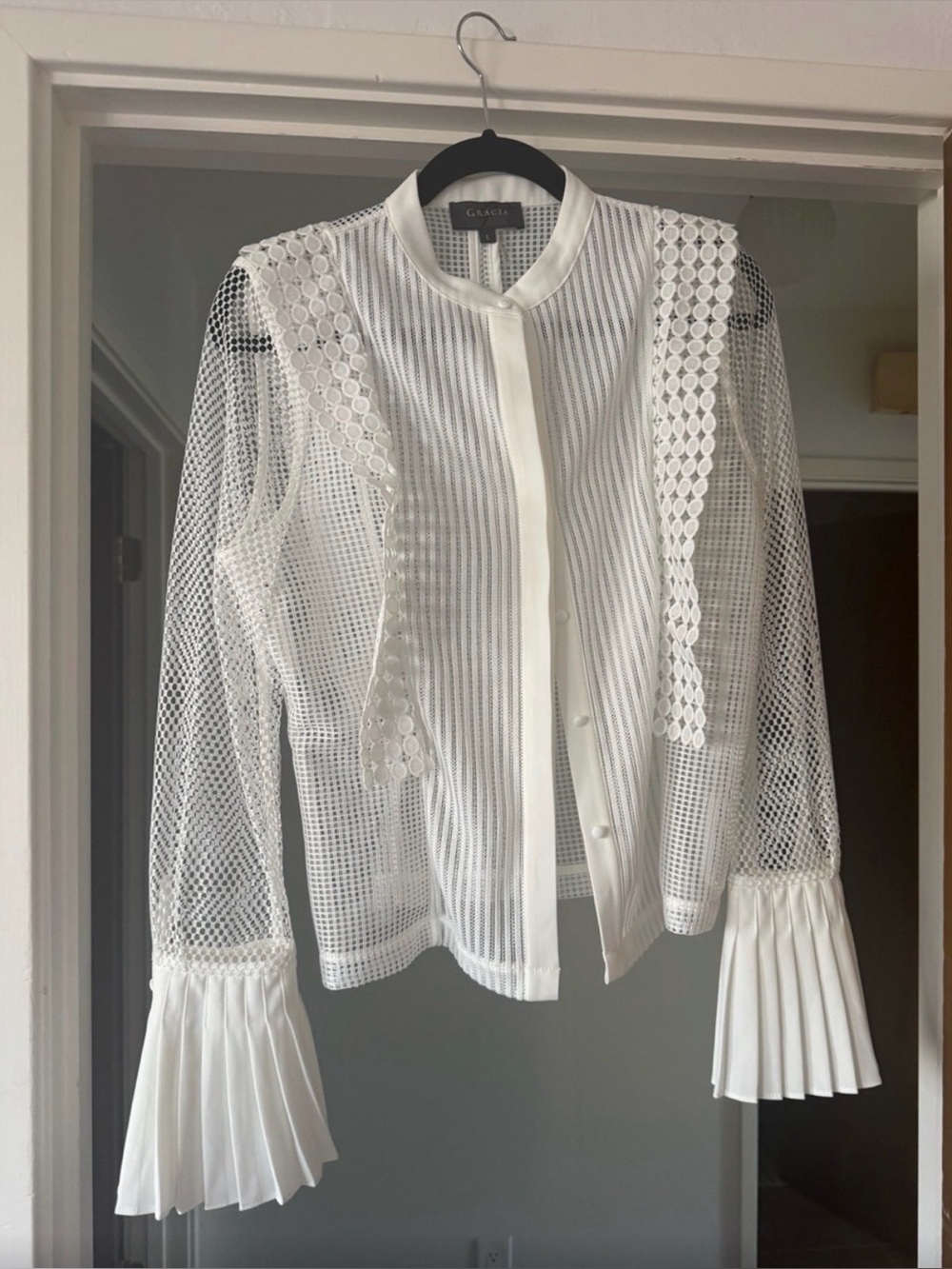 Gracia White Sheer Mesh Lace-Detail Blouse